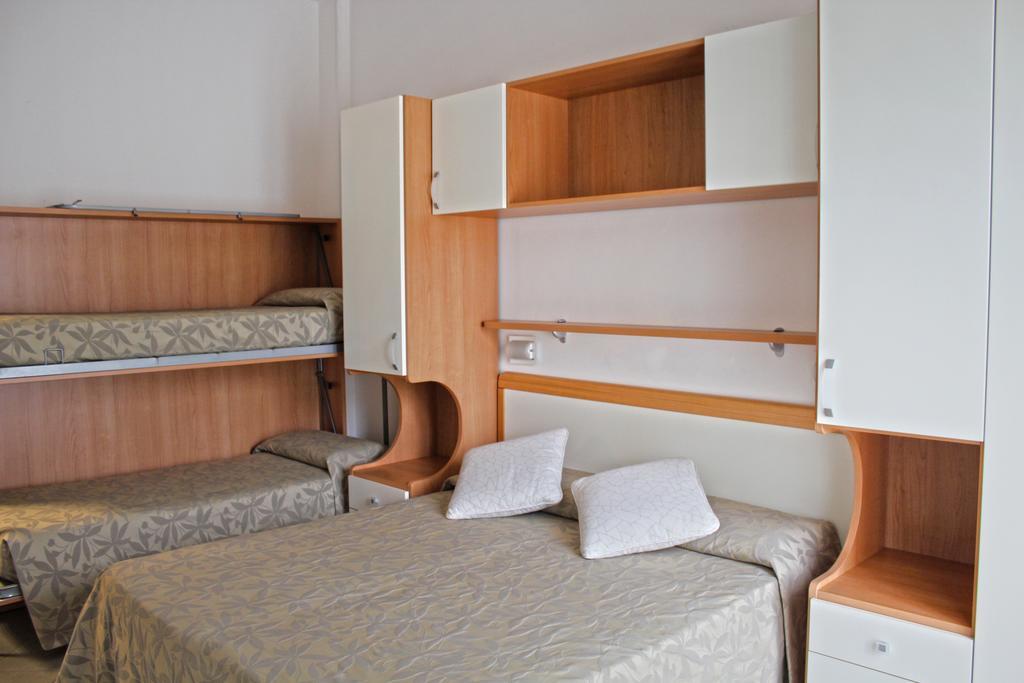 Hotel Trieste Cervia Exterior photo